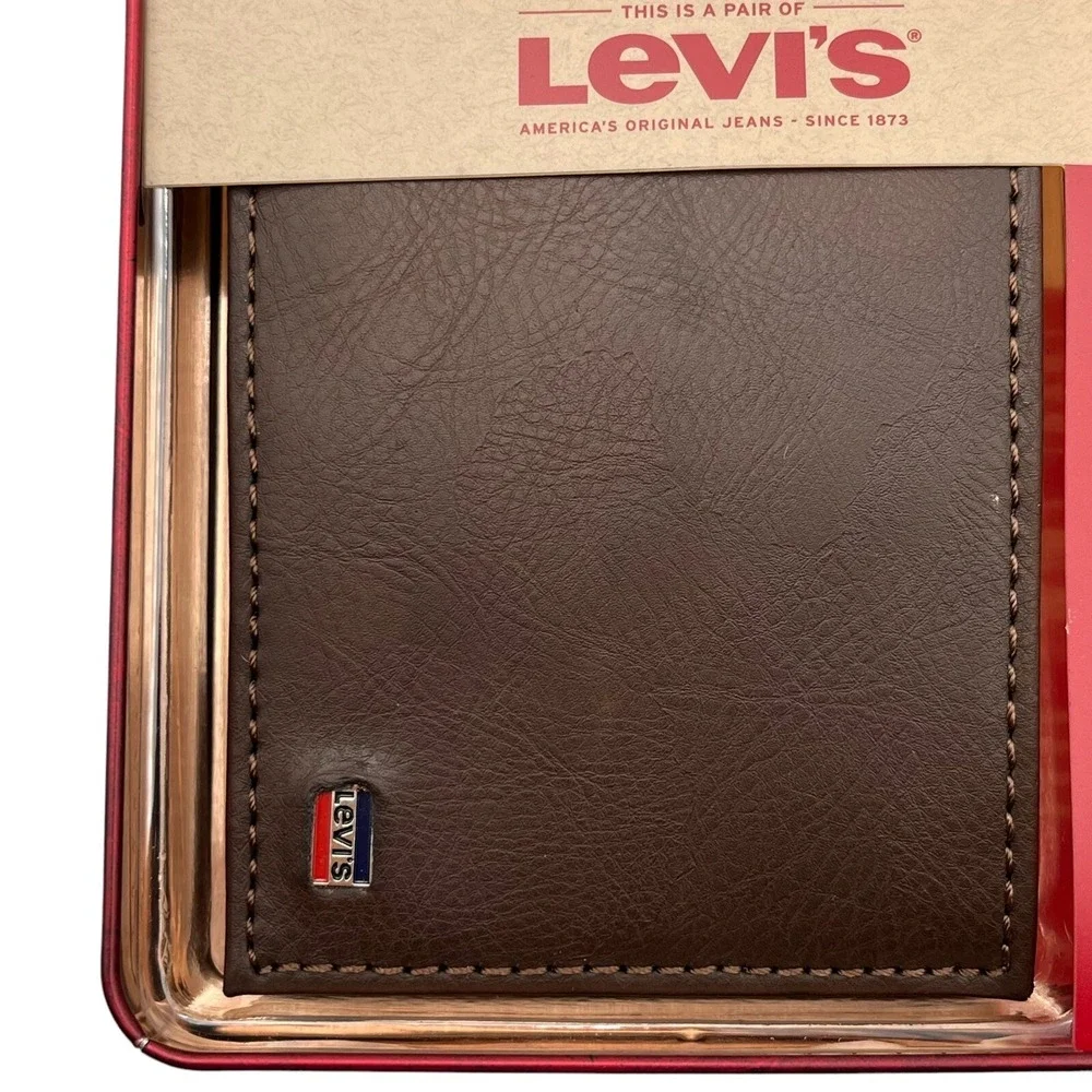 Levis‎ Men's Bifold Wallet Identity Theft Protection RFID-Blocking Brown